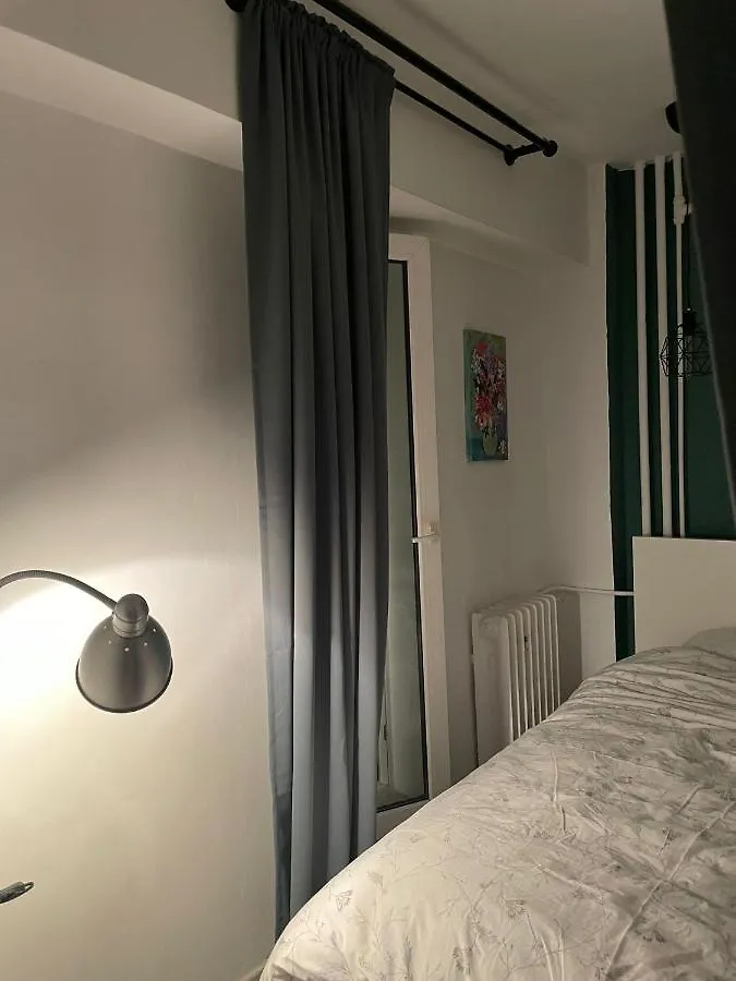 Joli Apartment Bucharest 0*,